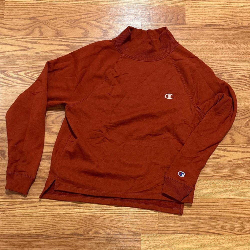 Champion Women’s Rust Mock Neck Sweatshirt, large